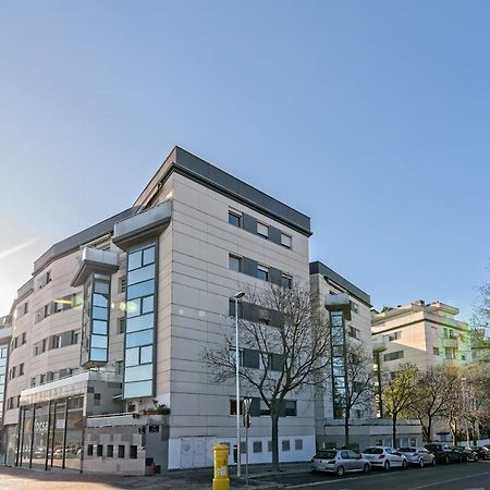Calido Apartamento Con Piscina En Barcelona Ripollet Luaran gambar